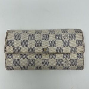 EUC- Louis Vuitton Damier Azur White Long Wallet - Preowned Luxury -